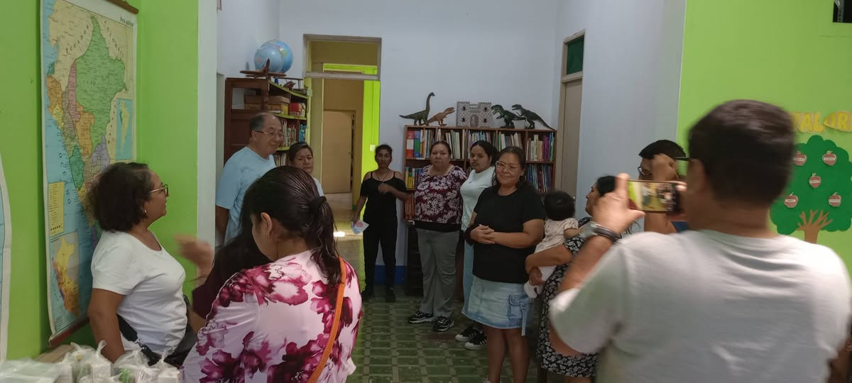 Reunión de trabajo con familias en el Hogar